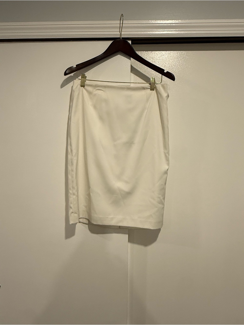 Anne Klein Off-White Pencil Skirt size 8 NWT
